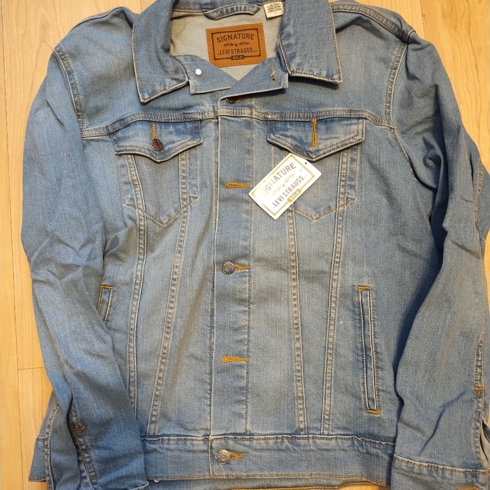 Levis Strauss gold blue jean jacket